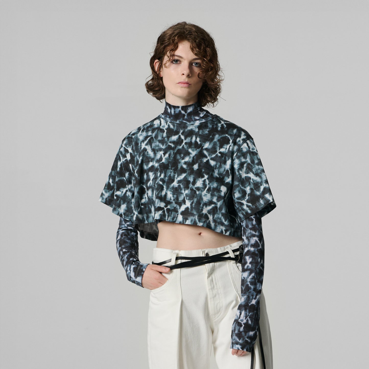 MULTI BLACK/WHITE PRINTED CROPPED T-SHIRT IN ORGANIC COTTON INTERLOCK JERSEY