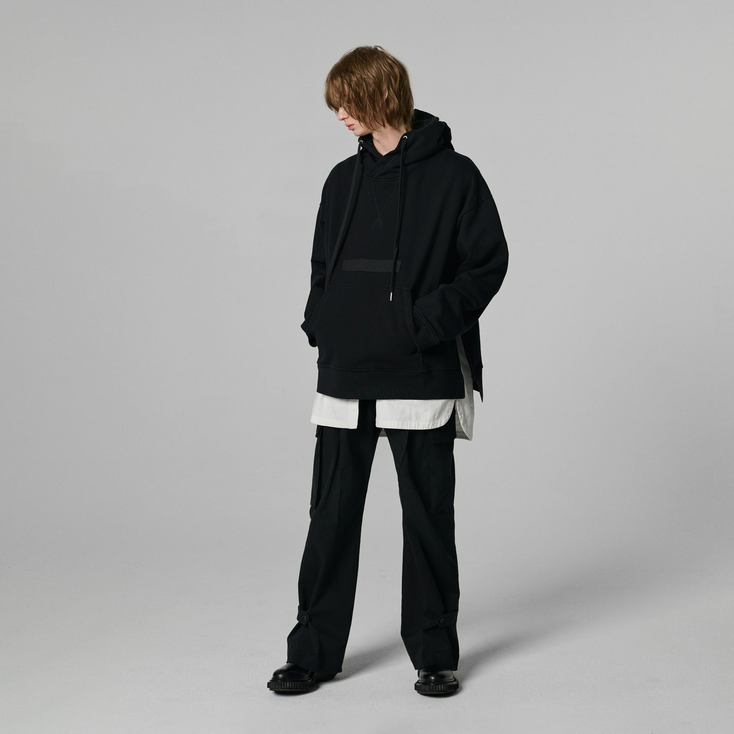 BLACK HOODIE IN ORGANIC COTTON FLEECE