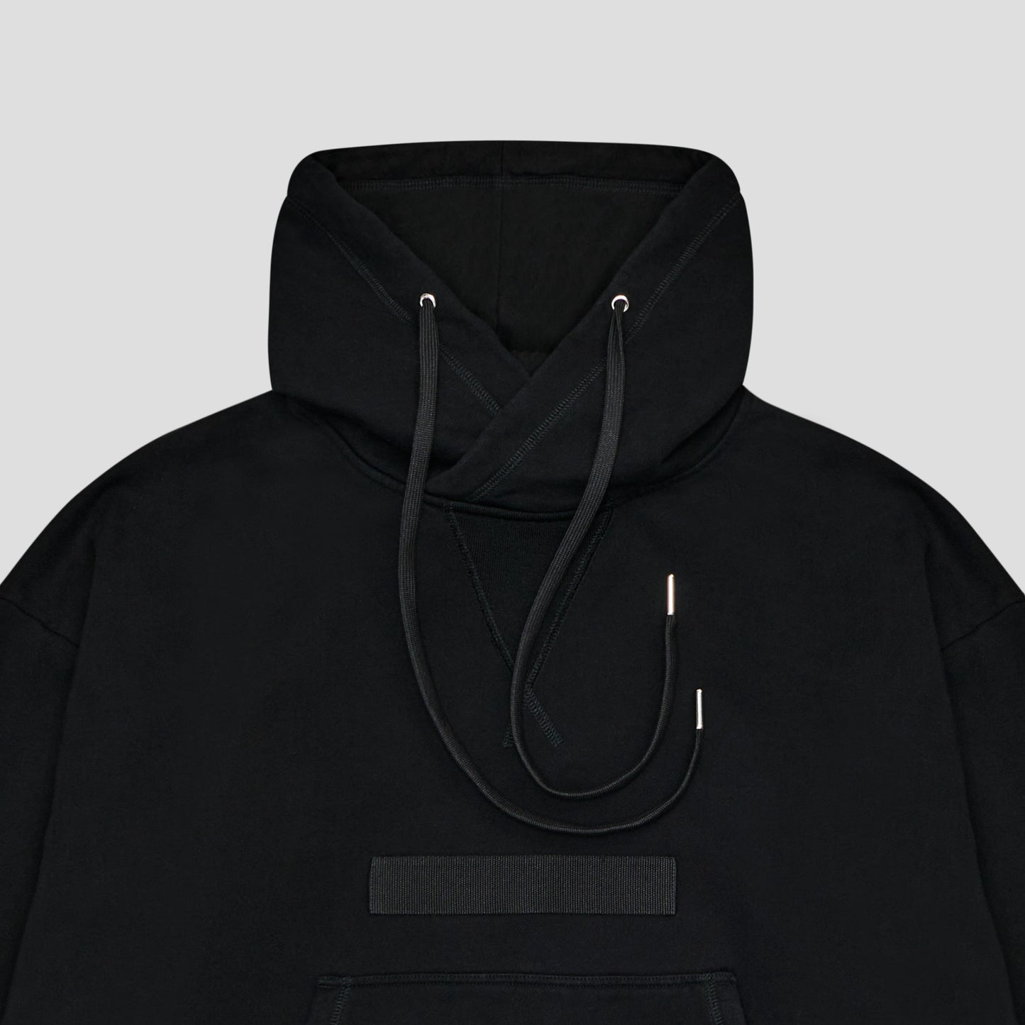 BLACK HOODIE IN ORGANIC COTTON FLEECE