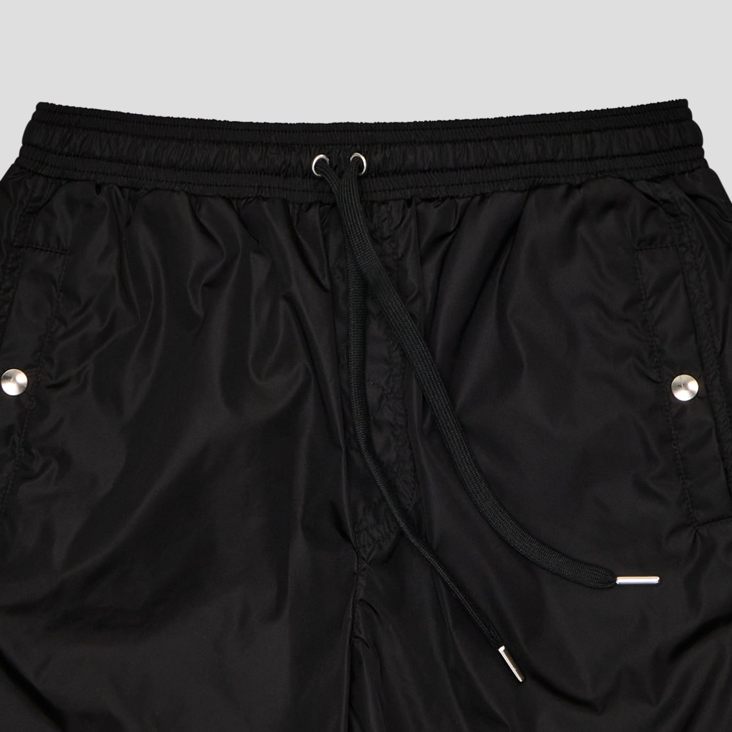 BLACK PARACHUTE SHORTS IN LIGHT NYLON